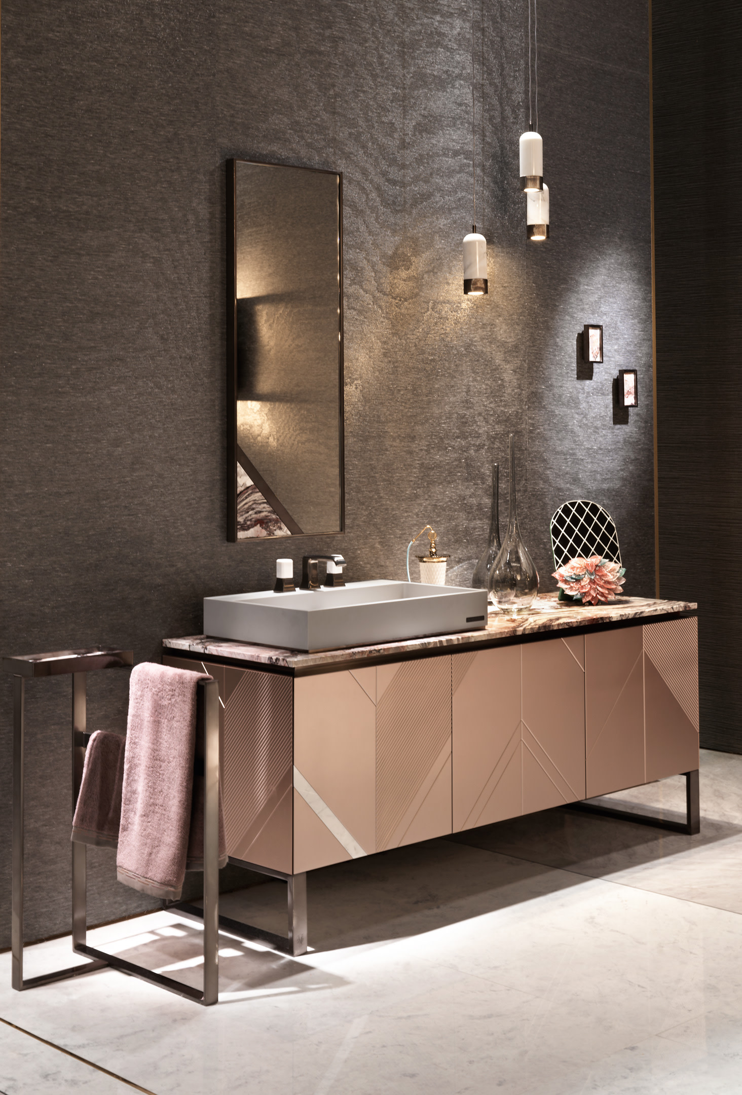 Pleasure Console with basin view 3