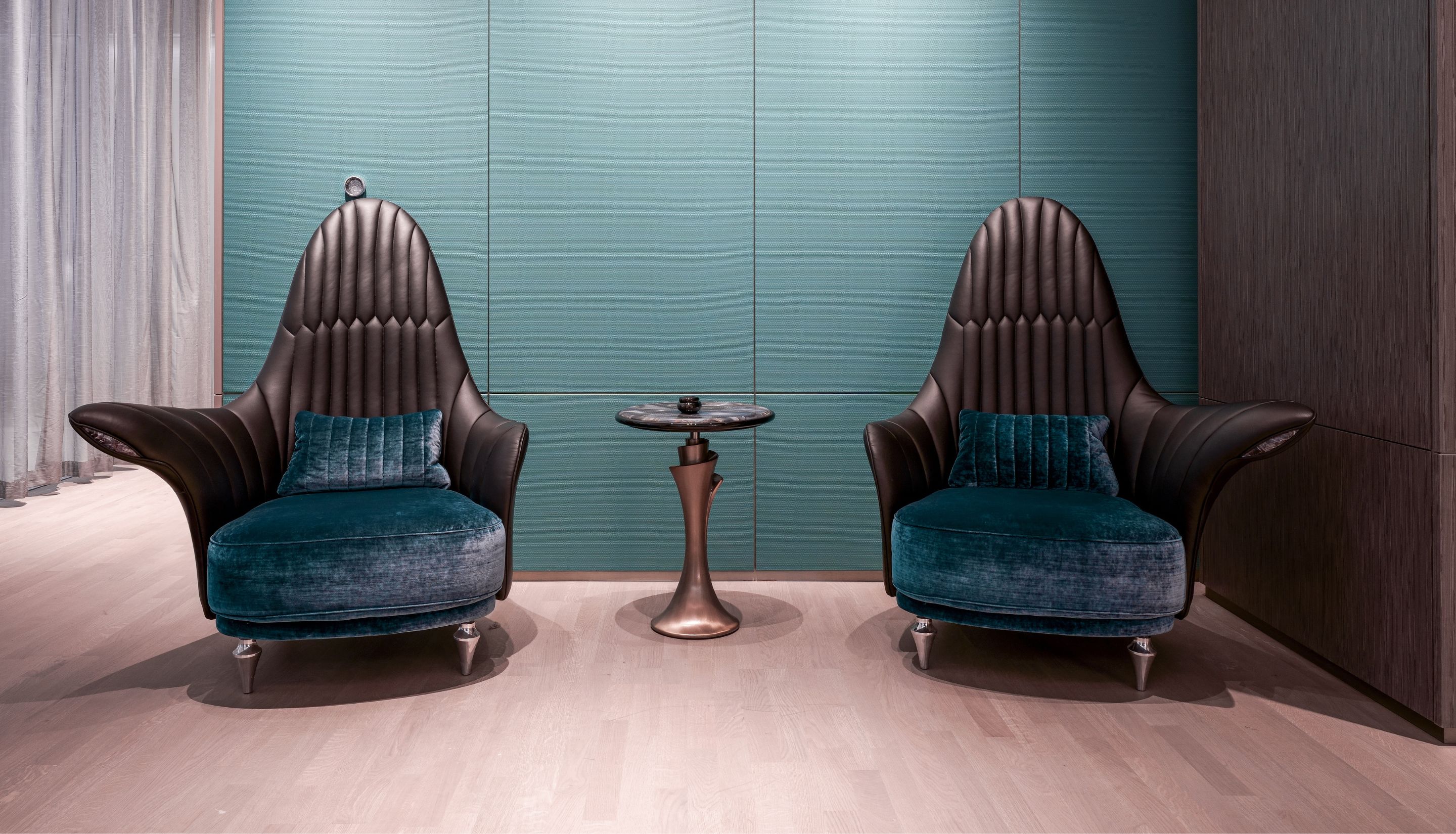 Wunjo Armchair view 3