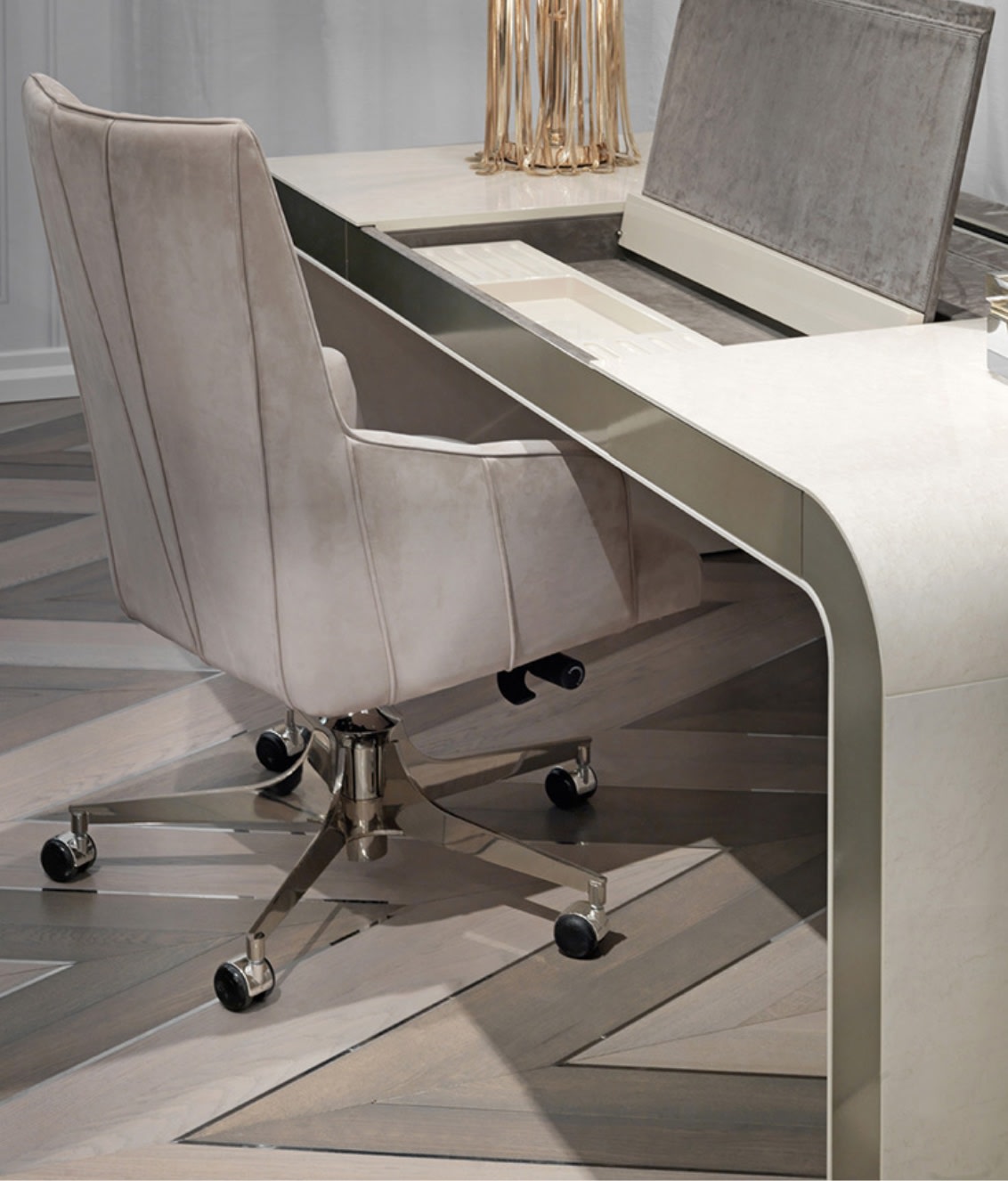 Wright Writing desk detail 9