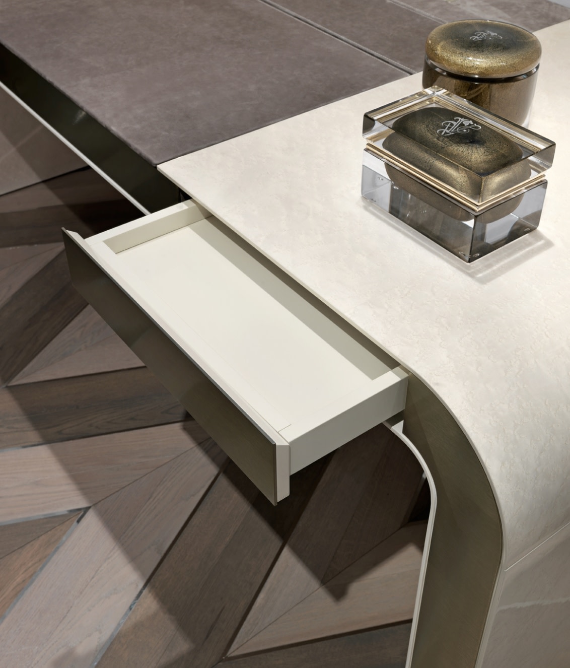 Wright Writing desk detail 11