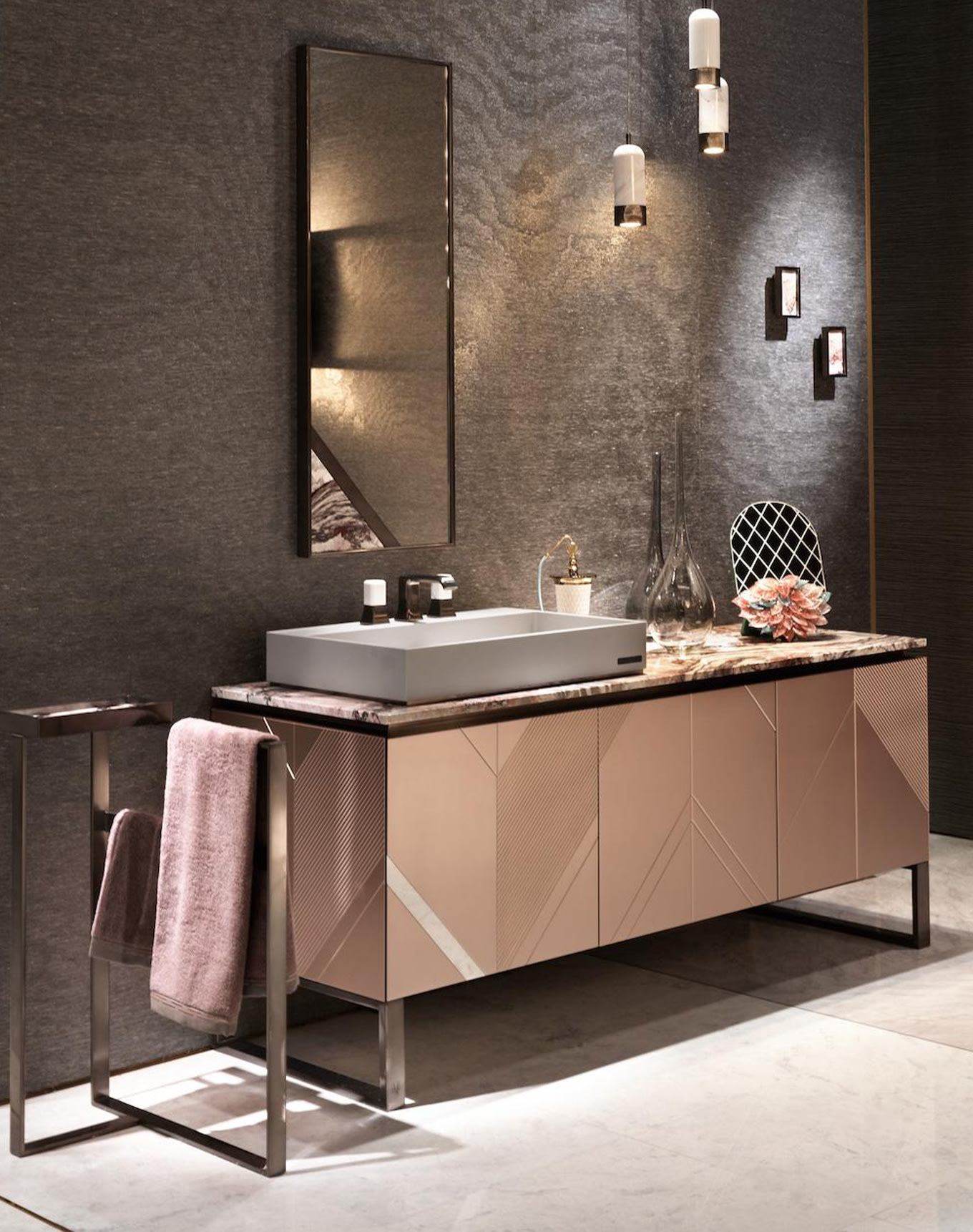 Pleasure Console with basin view 4