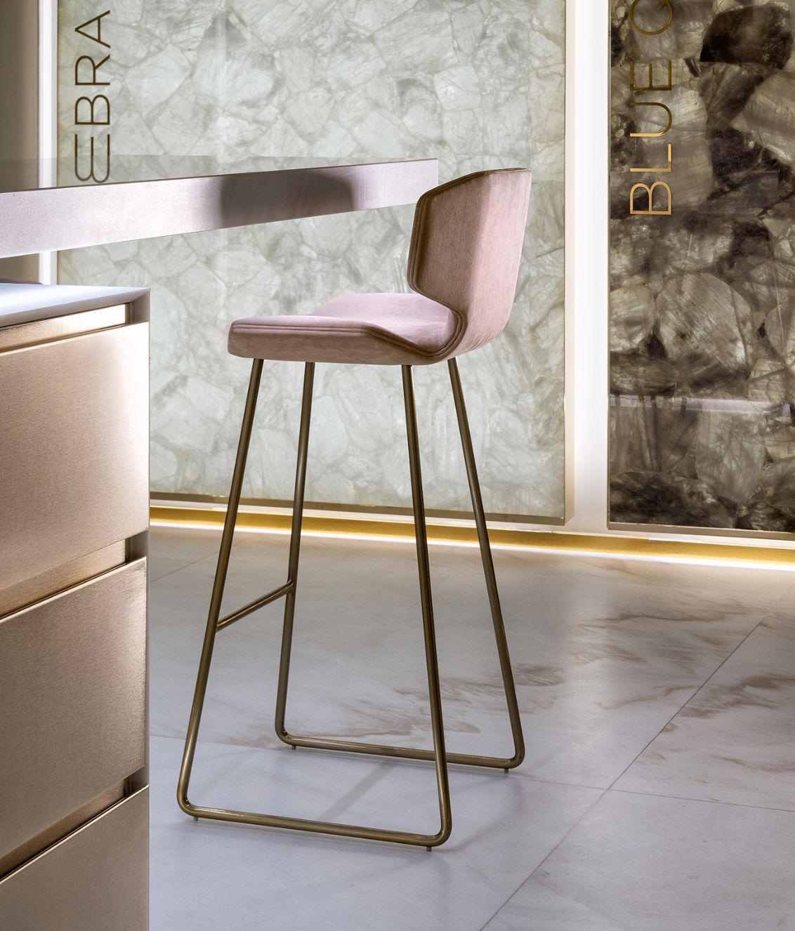 Albatros Stool detail 6