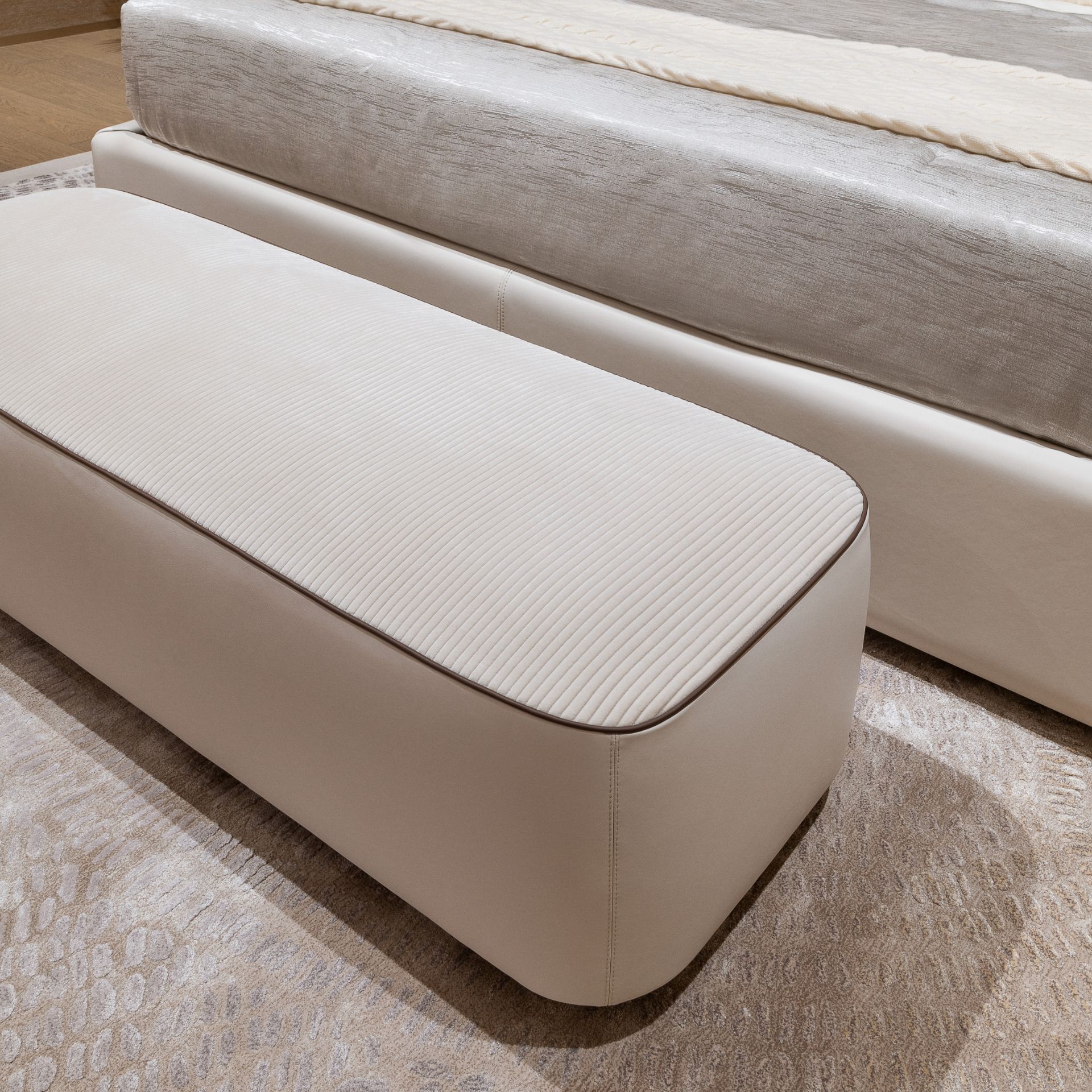 Embrace Radica Bedside table - Complements | Visionnaire