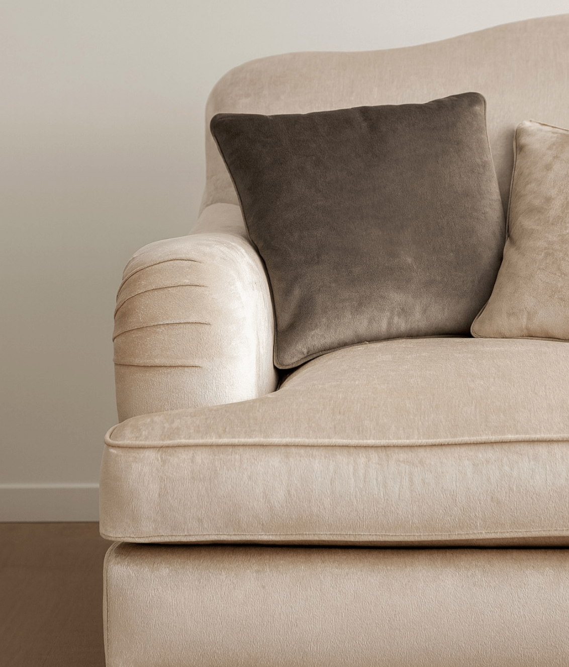 Ginevra Sofa, Armchair, Pouffe detail 6