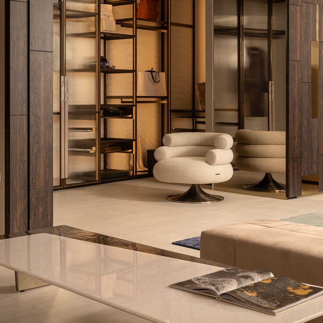Voluptas Armchairs view 3
