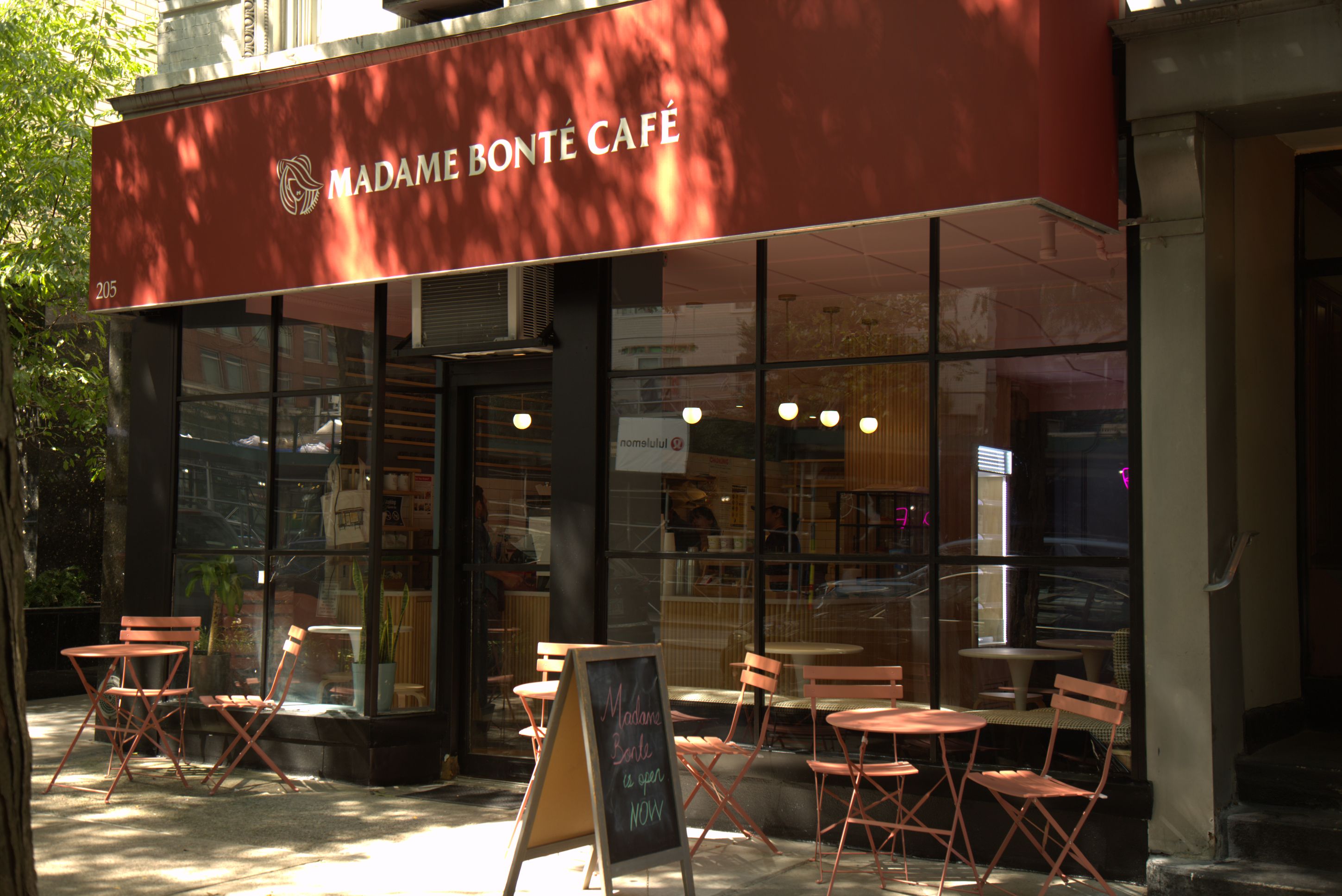 Madame Bonté Interior Ambience