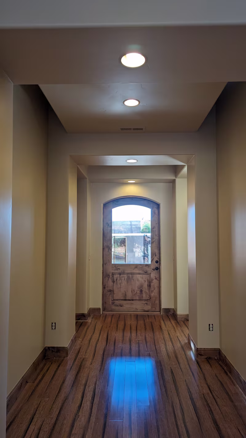 2 Tone Interior Home - Southern Utah | 3 Ropes Painting