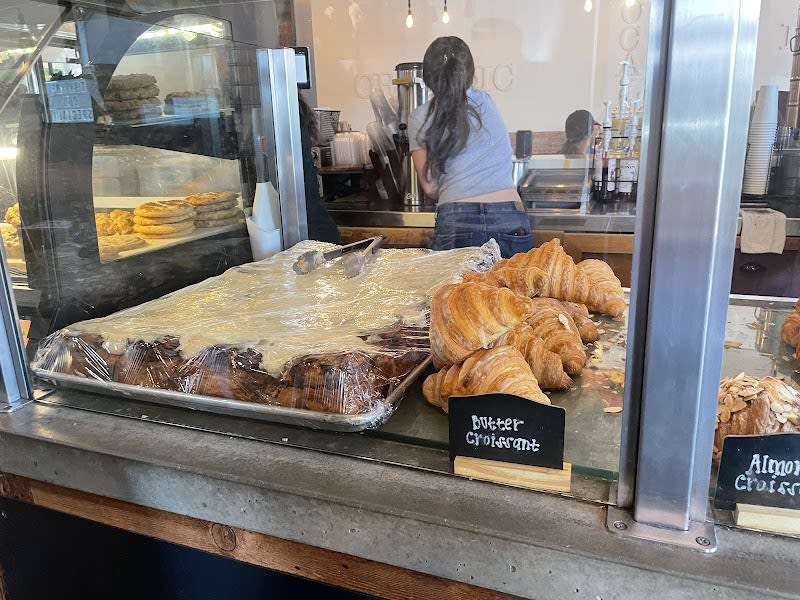 Nutmeg Bakery & Cafe