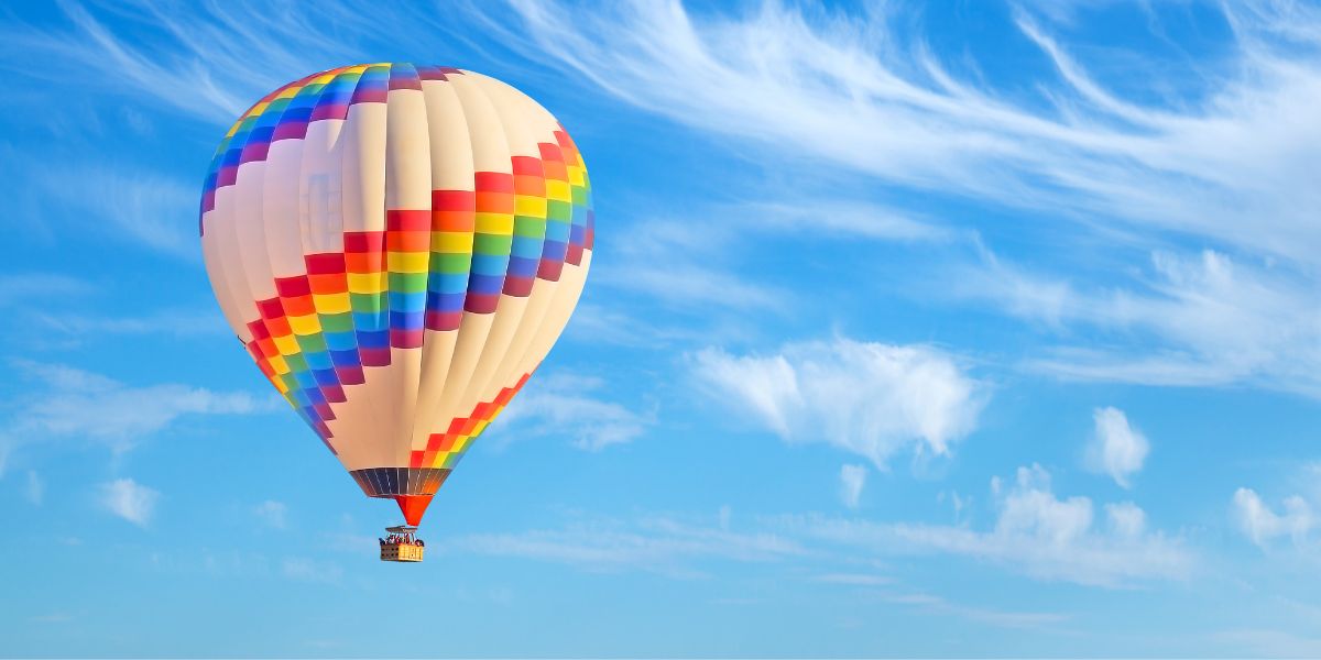 Why a Hot Air Balloon Ride is the Most Peaceful Adventure in Dubai