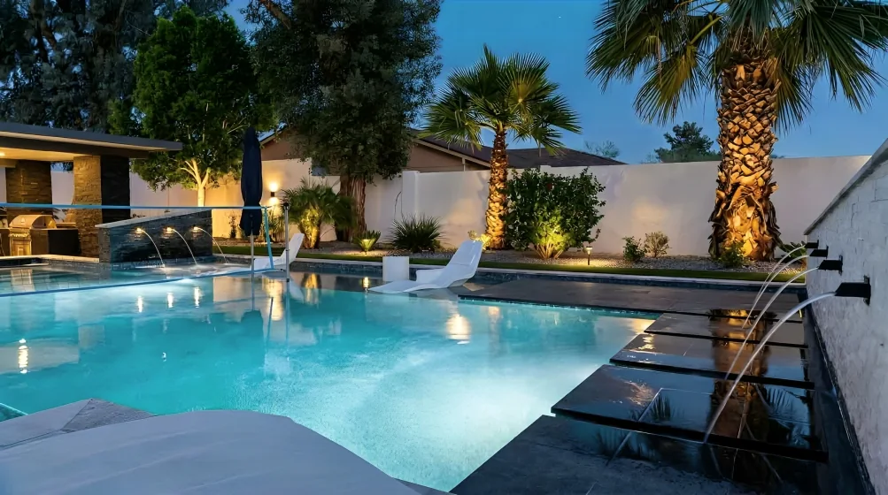 Custom pool and backyard design in Arizona
