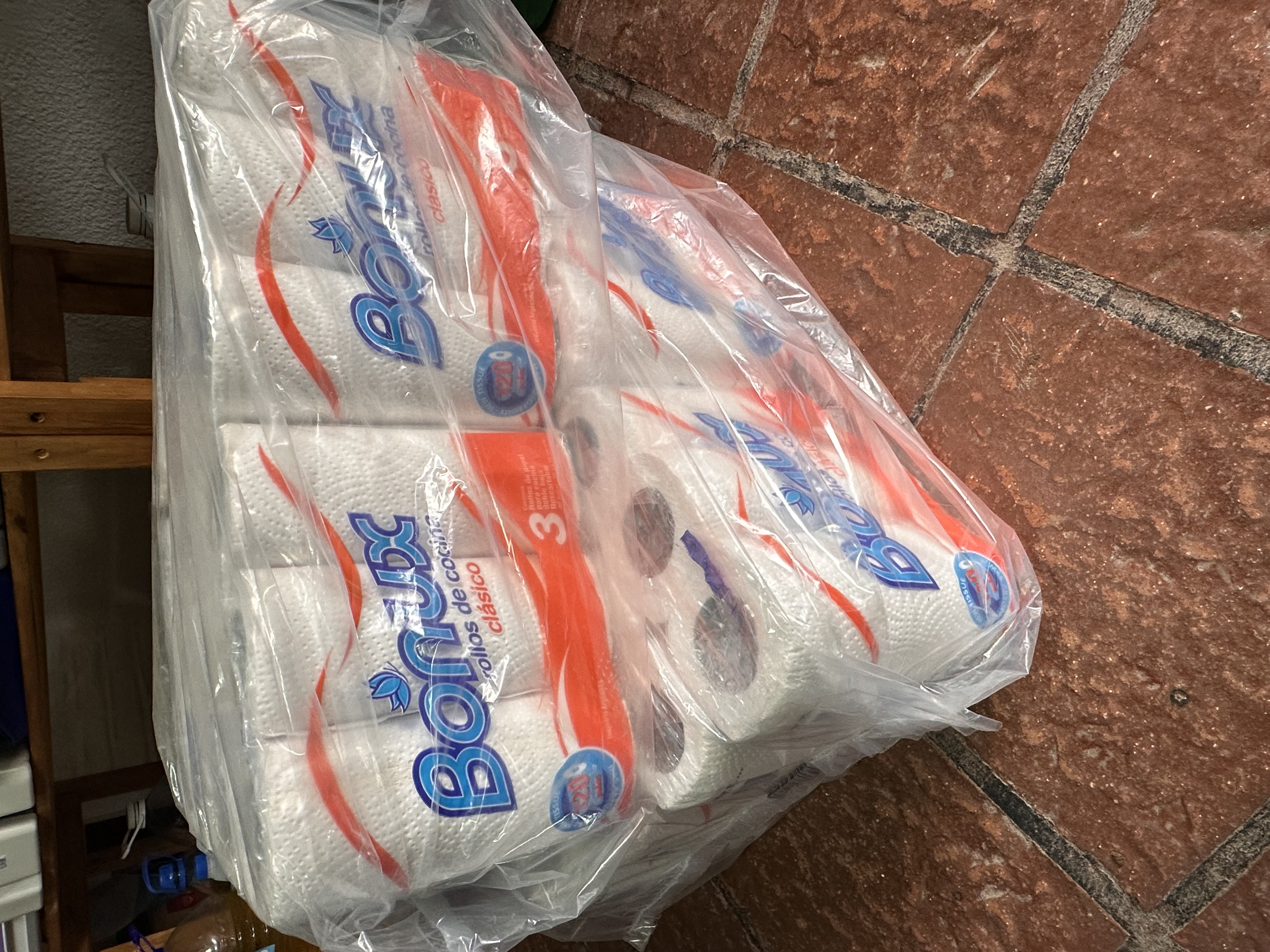 Bolson de servilletas Bonux 50pañosx24rollos