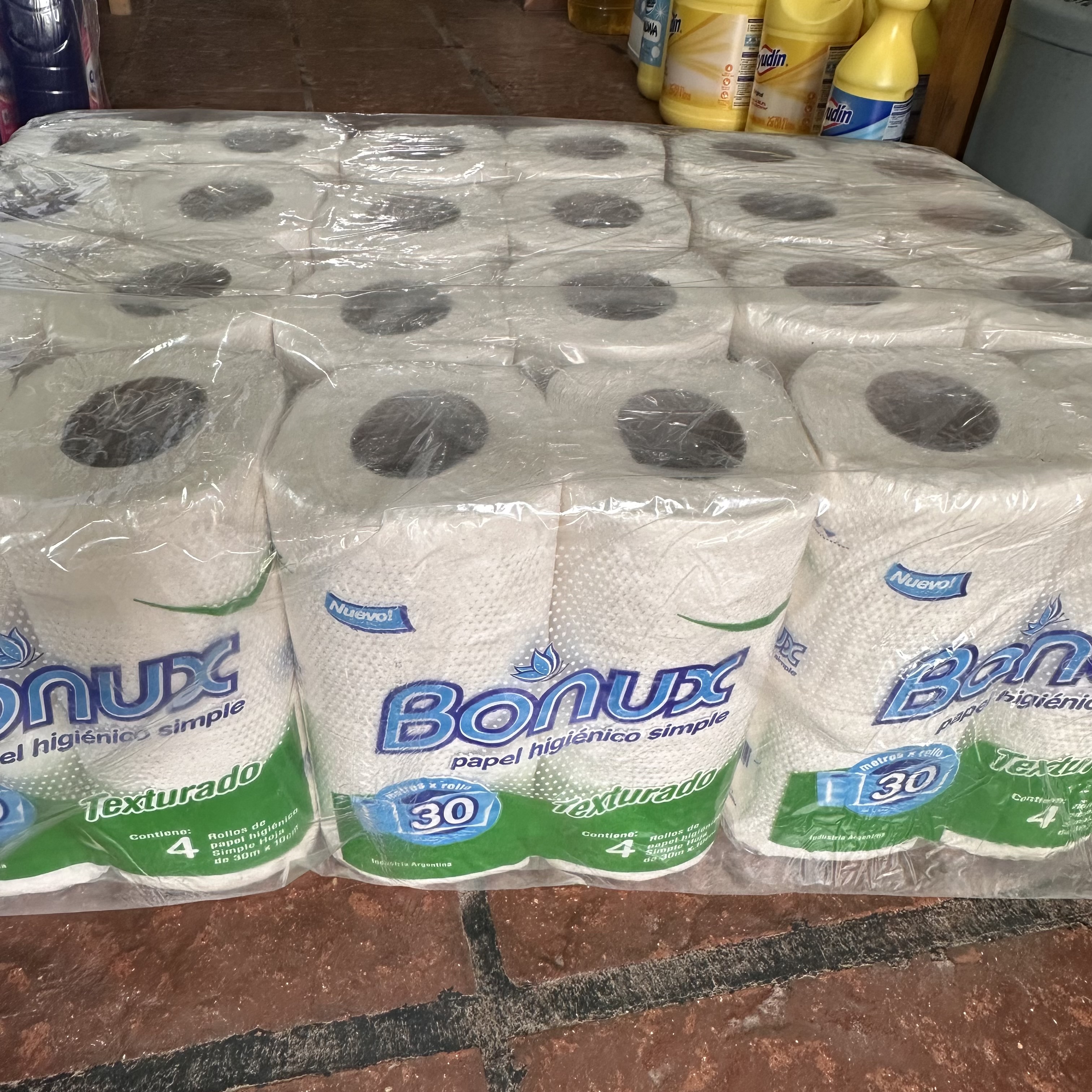 Bolson de papel 48 rollos x30mt Bonux