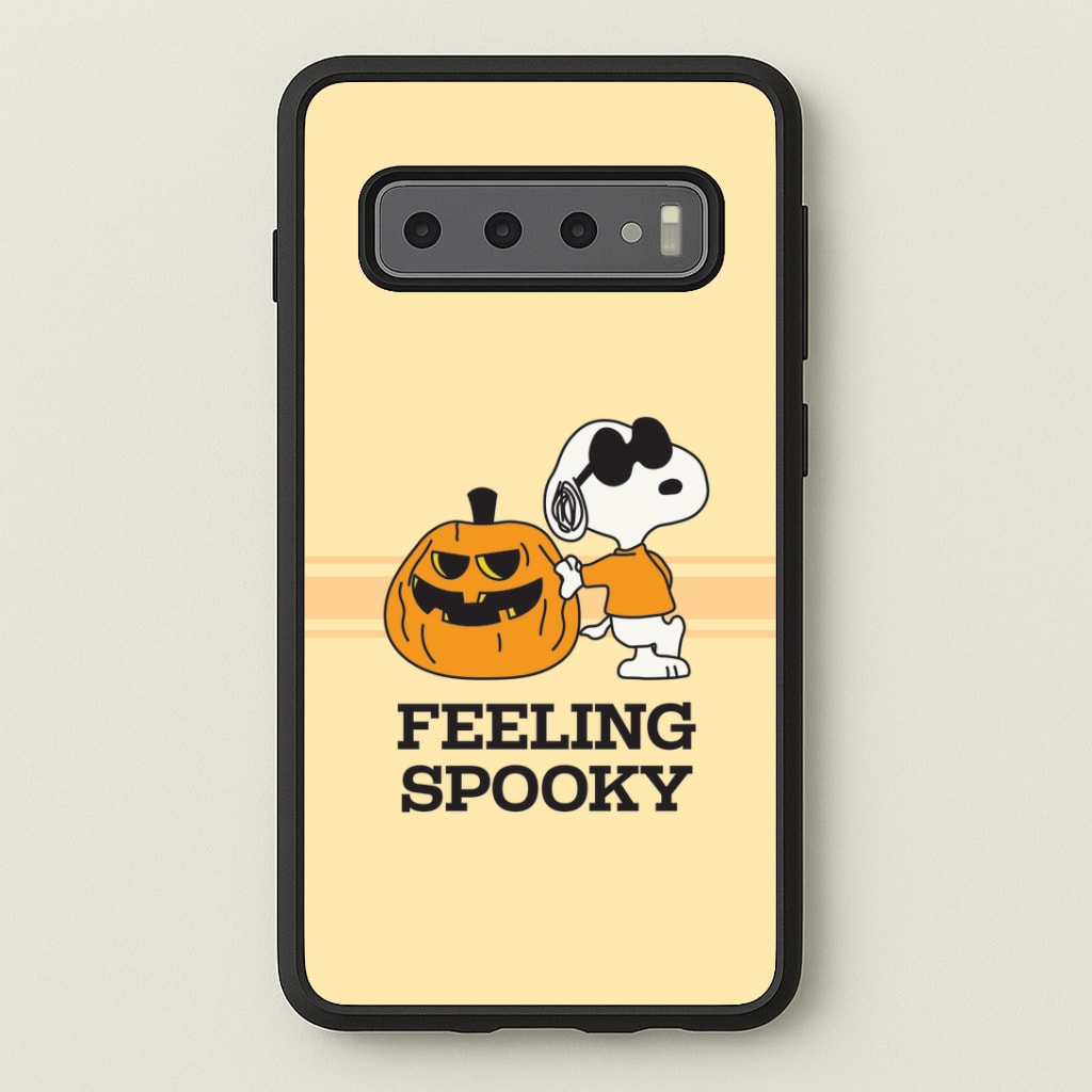 Feeling Spooky Cartoon Beagle Phone Case