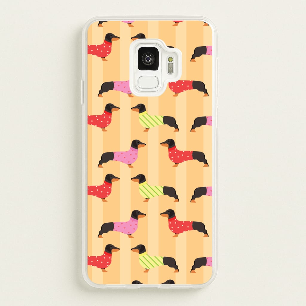 Dachshunds In Sweaters Pattern Phone Case
