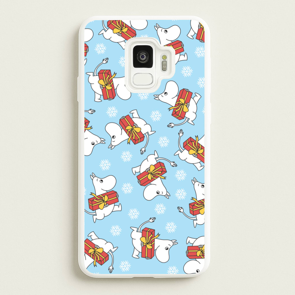 Present And Snowflakes Moom Pattern Phone Case