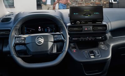 Citroën ë-Berlingo kojelauta.