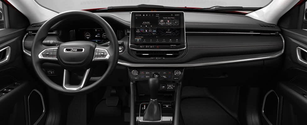 Jeep Compass ohjaamo