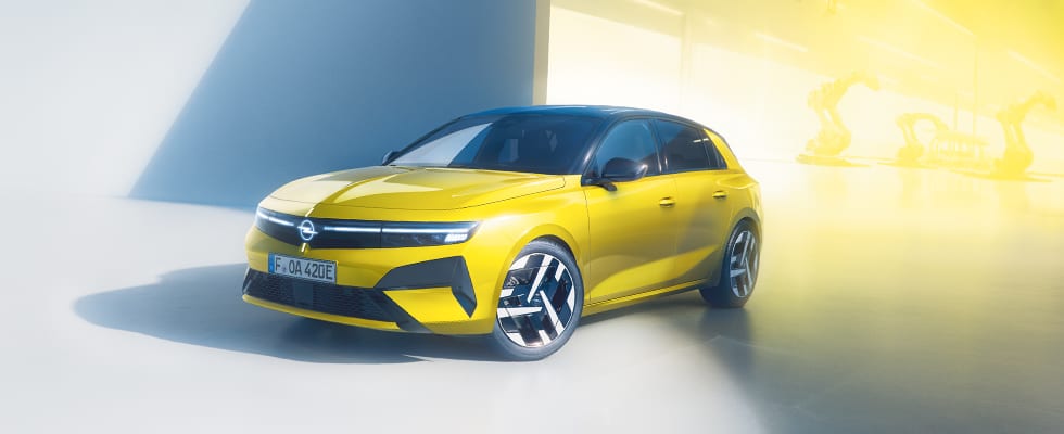 Keltainen Opel Astra