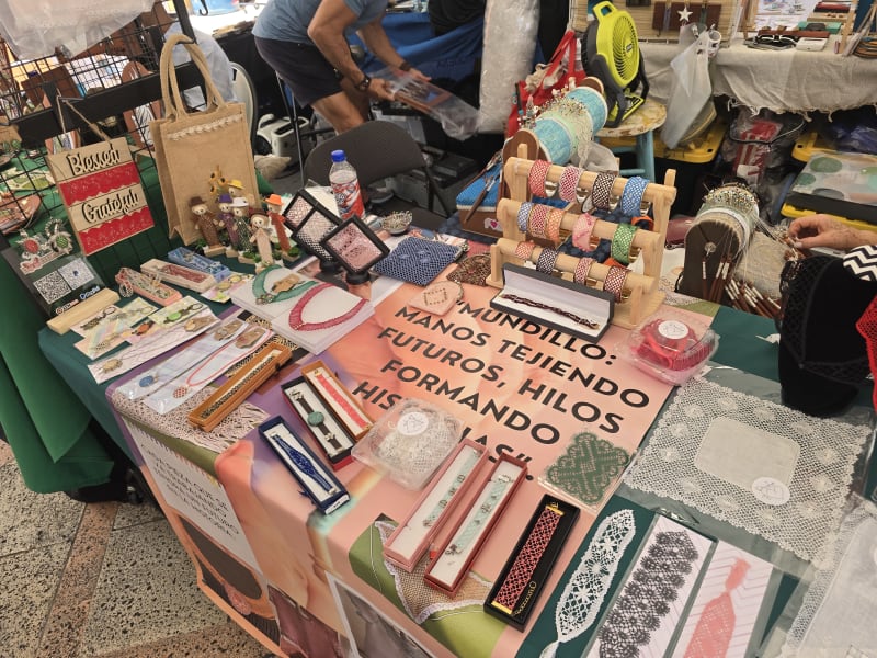 Trabajo artesanal de Mundillo by Delia