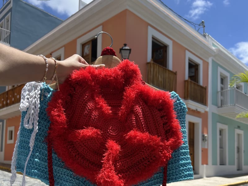 Trabajo artesanal de Alexandra Ortiz