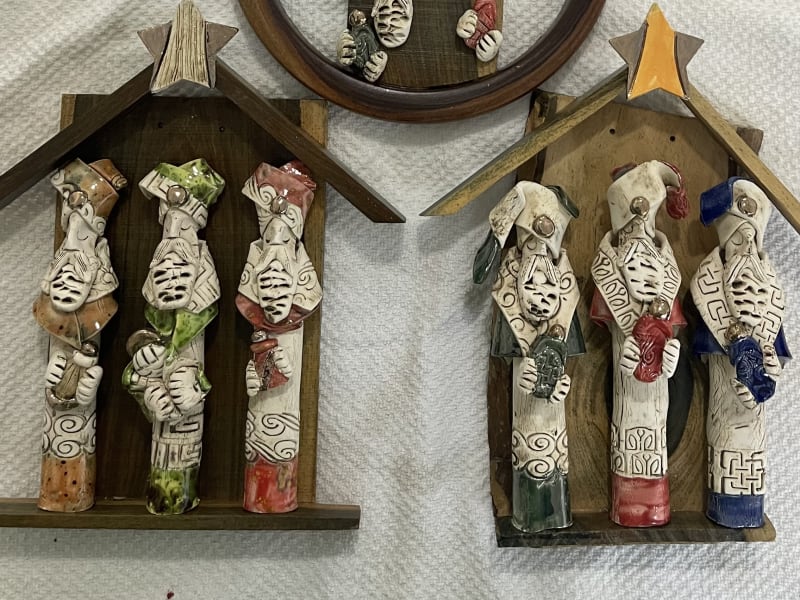 Trabajo artesanal de Guillermo Núñez Creaciones Guiyari arte en barro