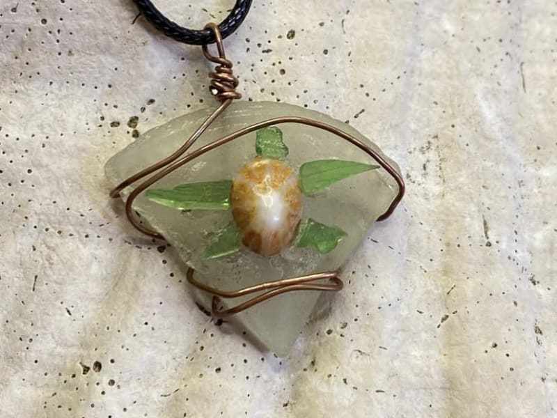 Trabajo artesanal de WMCJEWELRY