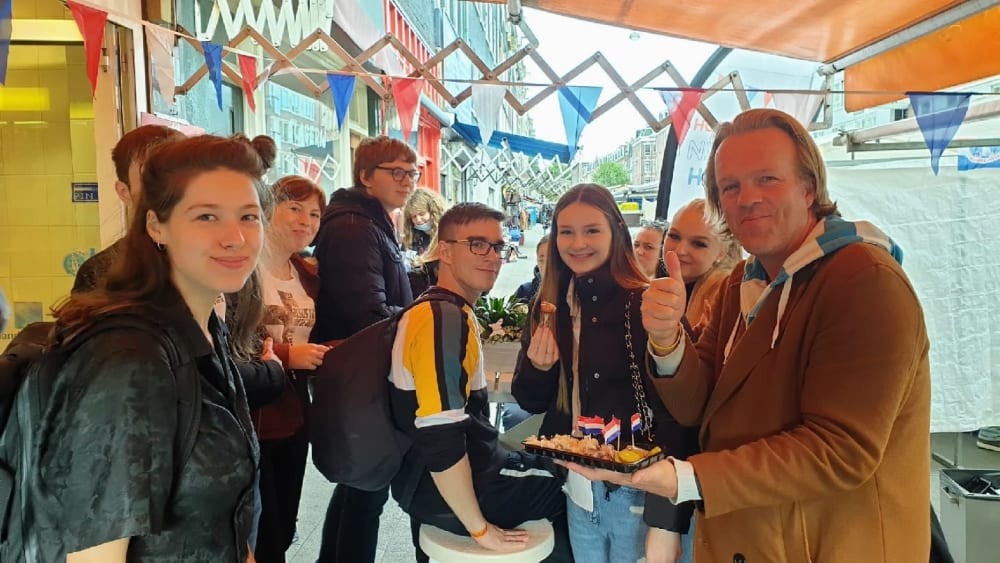 Paris to Amsterdam Tour Package