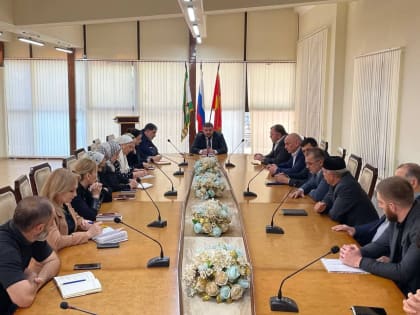 Совещание в мэрии Магаса: обсуждение развития городской инфраструктуры