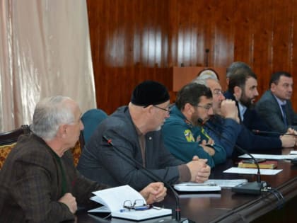 Председатель Сунженского районного Совета депутатов Магомед Евлоев принял участие в внеплановом заседании АТК Сунженского района