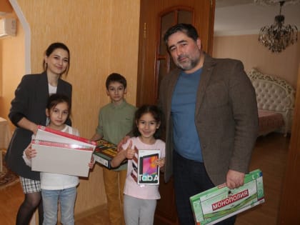 «Единая Россия» продолжает исполнять мечты детей в рамках акции «Елка желаний»