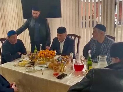 Глава с.п. Экажево и Наиб сельской мечети проводили в зону проведения СВО односельчанина