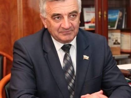 Свой День рождения сегодня отмечает член Генерального совета Партии «Единая Россия», секретарь Местного отделения Партии г. Назрань Юсуп Богатырев