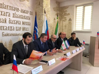 Представители местного отделения «Единой России» в Карабулаке провели со школьниками мероприятие на тему: «Борьба с терроризмом, экстремизмом и наркоманией»