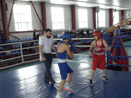 В Ингушетии проходит первенство по боксу среди юниоров