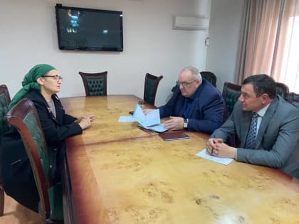 Муса Мархиев провел прием граждан по вопросам здравоохранения