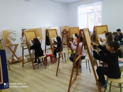 Здесь учатся будущие мастера кисти