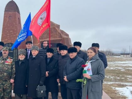 В Ингушетии ветераны Афганской войны возложили цветы на Мемориале памяти и славы