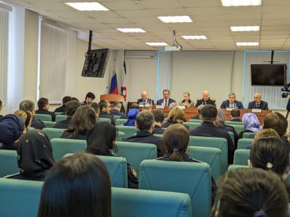 Магомед Куштов принял участие в заседании, проведенном судебными приставами