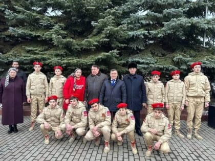 На Аллее Славы г. Назрани состоялось мероприятие в поддержку участников специальной военной операции