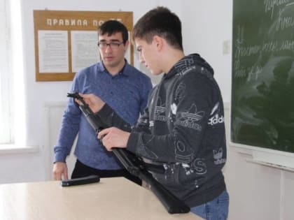 Старшеклассникам школы села Нестеровское рассказали о военных профессиях