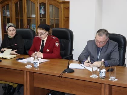 В Народном Собрании обсудили вопросы проведения дополнительной массовой иммунизации  против  полиомиелита в РИ.