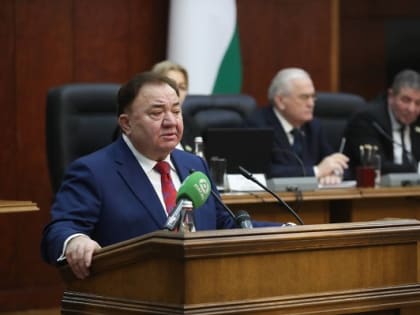 Махмуд-Али Калиматов принял участие в открытии весенней сессии Народного Собрания