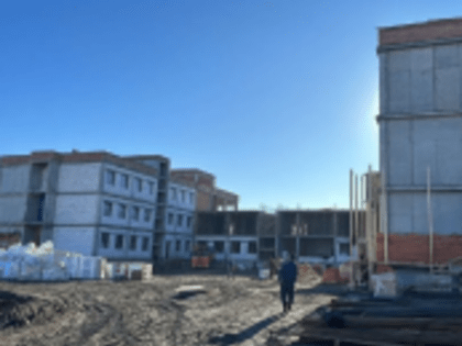 В Назрани в рамках нацпроекта «Образование» строится школа на 720 мест