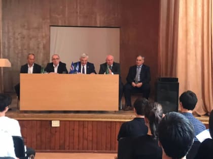 В Аграрном техникуме прошла встреча кандидатов в депутаты с избирателями