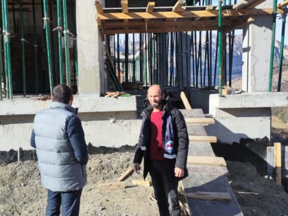 Единороссы проверили ход строительства Дома Культуры в сельском поселении Джейрах