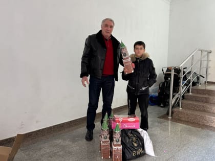 Маленькие жители города Магас получили новогодние подарки от единороссов