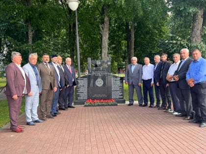 Во славу героев