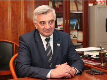 Поздравление с Днём знаний и началом учебного года