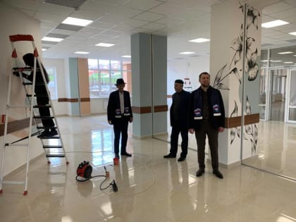 Строительство школы на 720 мест в с.п. Сурхахи проинспектировал «Партийный десант»