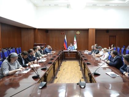 Заместитель руководителя УФНС по республике Ингушетия Беслан Евлоев принял участие в совещании, на котором обсудили меры, направленные на легализацию теневой занятости